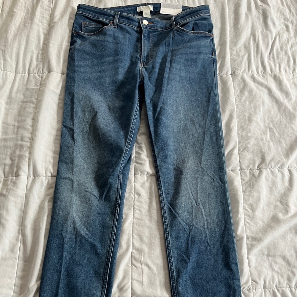 H&M women’s denim blue skinny jeans